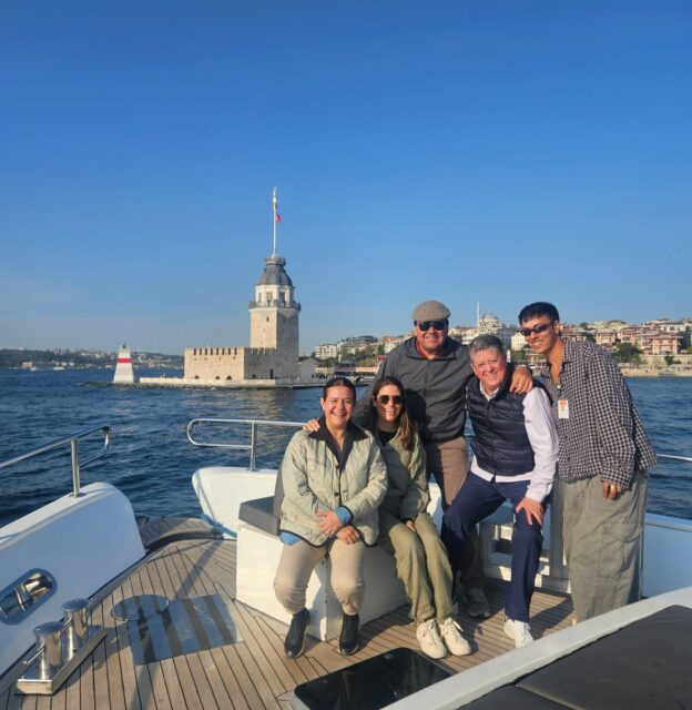 For the memorible frame ✨