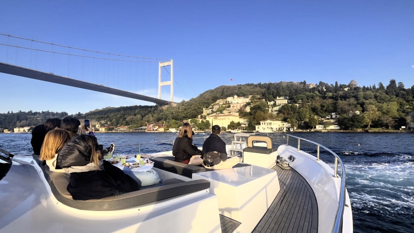 With 20 years of yachting experience and a passion for guest satisfaction, we’re always here on the Bosphorus. ✨