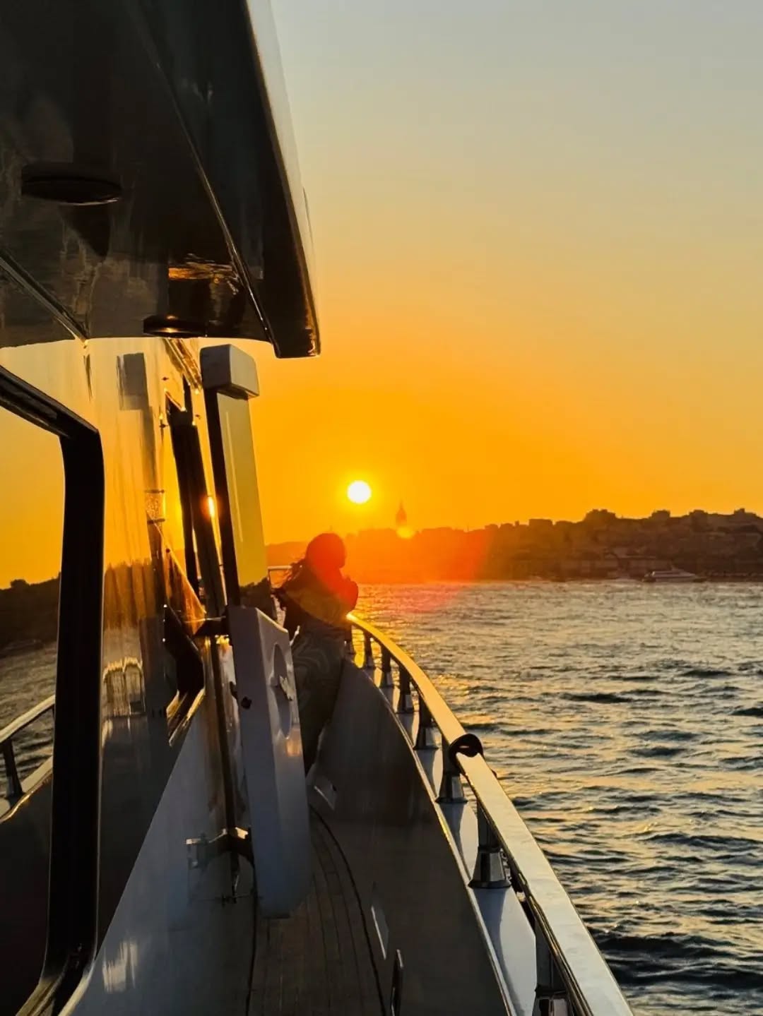 Sunset cruise made my day🌅

#eurosummer #sunsetlovers #bosphorus