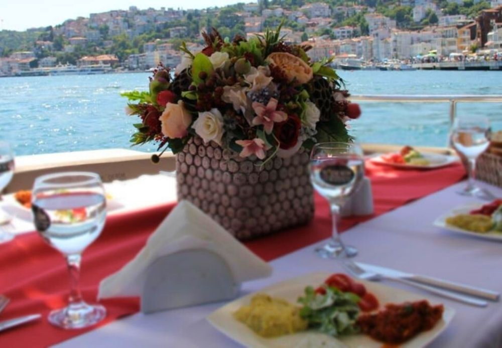 Bosphorus Tour Organisations -Yacht Cruise (11)